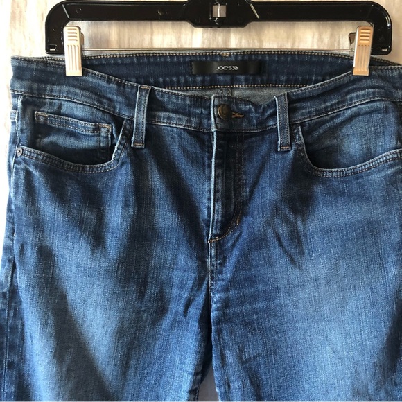 Joe’s Jeans crop style with sewn flip hem medium Wash zip up stretchy size 32 - Picture 3 of 8
